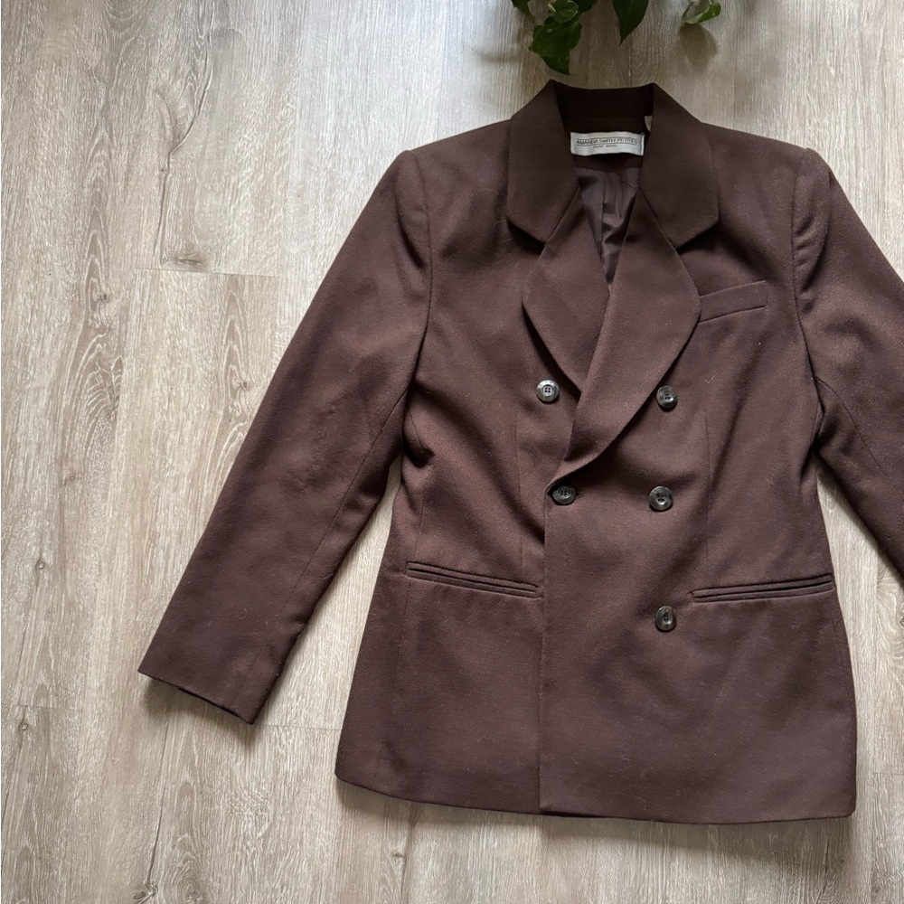 Vintage Women’s 100% Wool Chocolate Brown Double Breasted Blazer - Picture 2 of 10